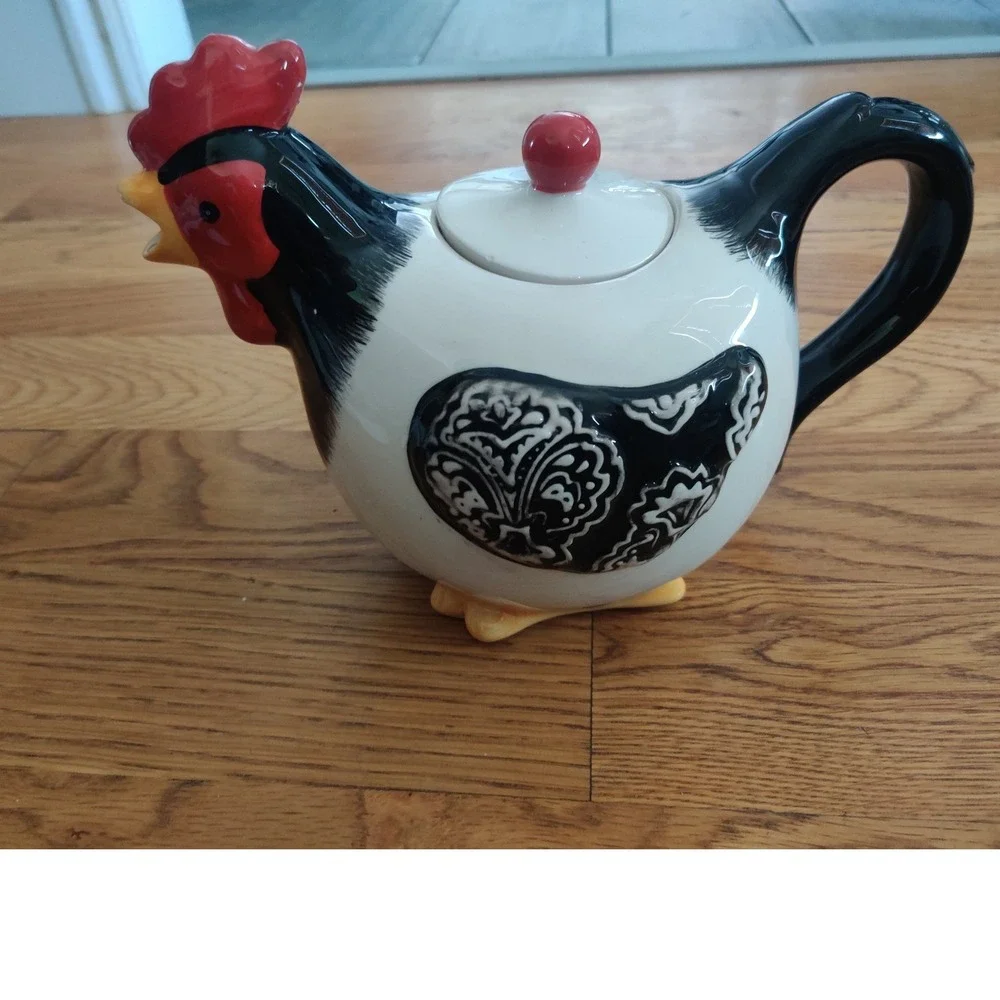 Susan Winget Certified International Rooster Teapot Cracker Barrel Black White